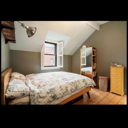 Quirky House 펜션